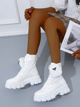 Botas de plataforma de combate con tacones de bloque gruesos